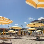 Rex Hotel