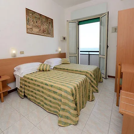 Rex Hotel 3*